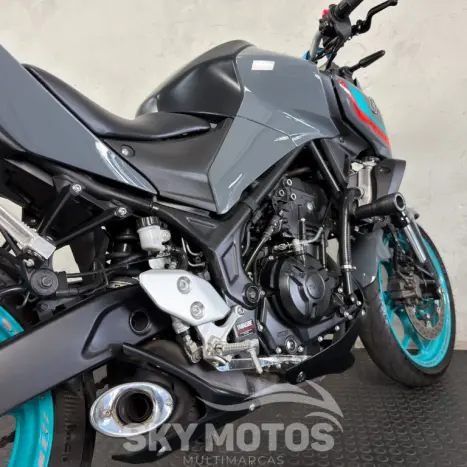 YAMAHA MT-03 300 ABS, Foto 9