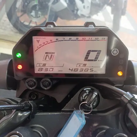 YAMAHA MT-03 300 ABS, Foto 6