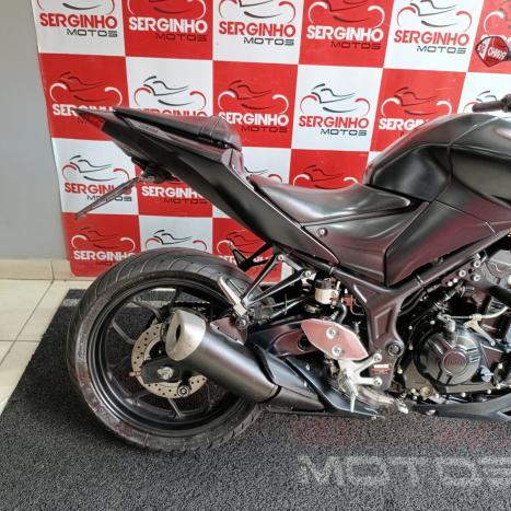 YAMAHA MT-03 300 ABS, Foto 3