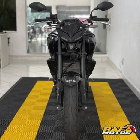 YAMAHA MT-03 300 ABS, Foto 5