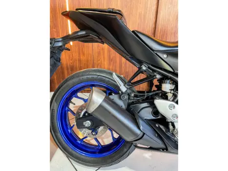 YAMAHA MT-03 300 ABS, Foto 10