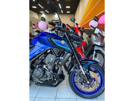YAMAHA MT-03 300 ABS, Foto 2