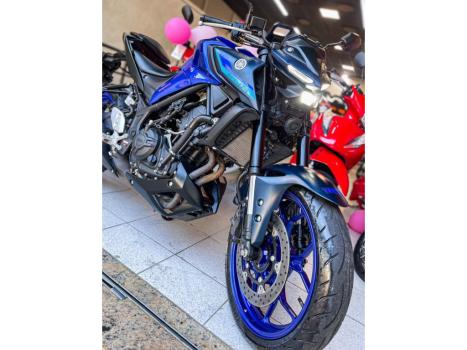 YAMAHA MT-03 300 ABS, Foto 6