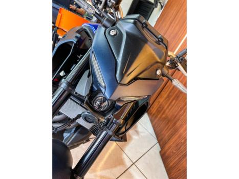 YAMAHA MT-03 300 ABS, Foto 8