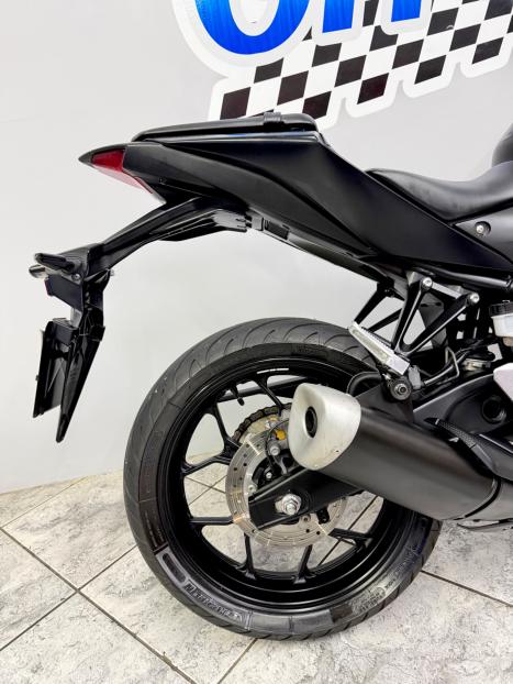 YAMAHA MT-03 300 ABS, Foto 4