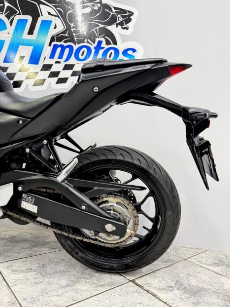 YAMAHA MT-03 300 ABS, Foto 7