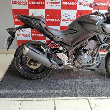 YAMAHA MT-03 300 ABS, Foto 6