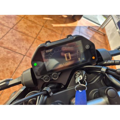 YAMAHA MT-03 300 ABS, Foto 3