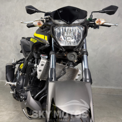 YAMAHA MT-03 300 ABS, Foto 5