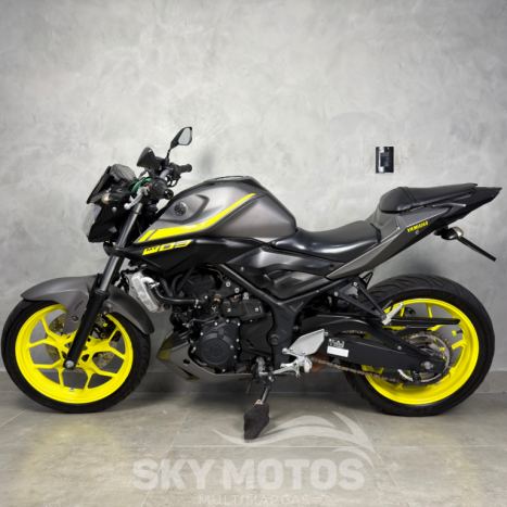 YAMAHA MT-03 300 ABS, Foto 11