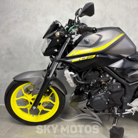 YAMAHA MT-03 300 ABS, Foto 17