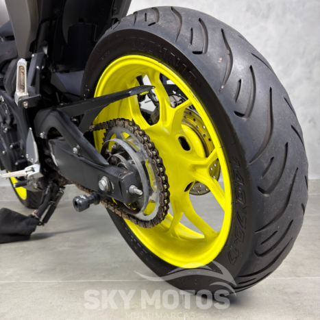 YAMAHA MT-03 300 ABS, Foto 18
