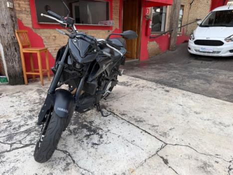 YAMAHA MT-03 300 ABS, Foto 4