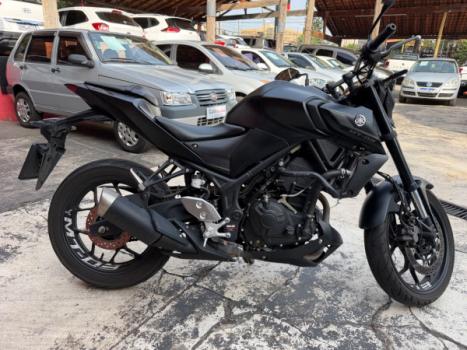 YAMAHA MT-03 300 ABS, Foto 5