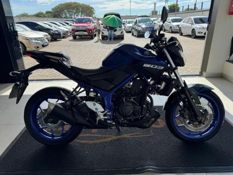 YAMAHA MT-03 300 ABS, Foto 4