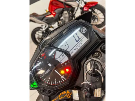 YAMAHA MT-03 300 ABS, Foto 11
