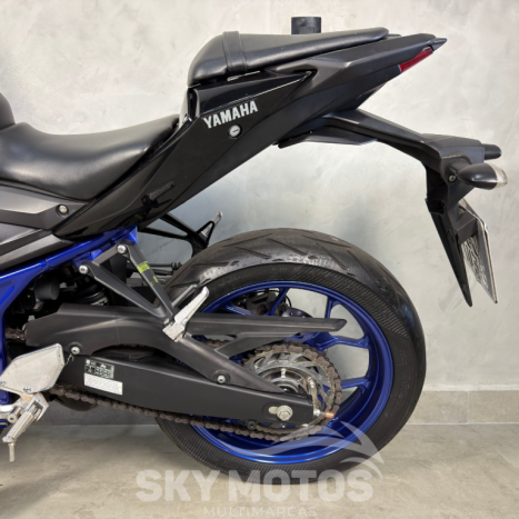 YAMAHA MT-03 300 ABS, Foto 13