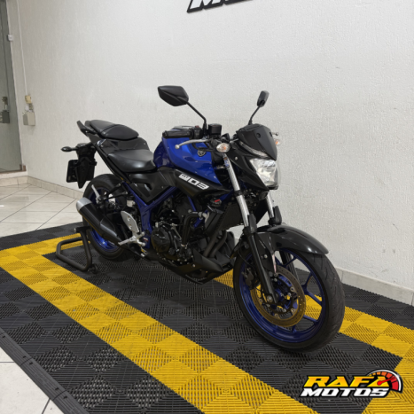 YAMAHA MT-03 300 ABS, Foto 4