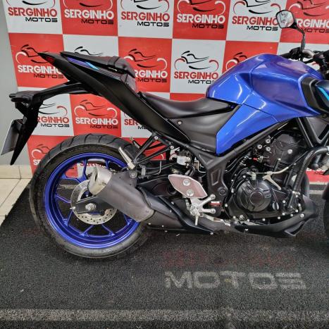 YAMAHA MT-03 300 ABS, Foto 4