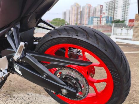 YAMAHA MT-03 300 ABS, Foto 4