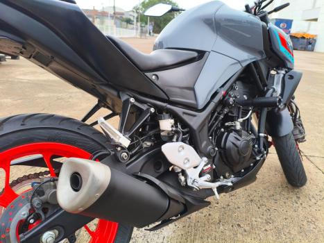 YAMAHA MT-03 300 ABS, Foto 10
