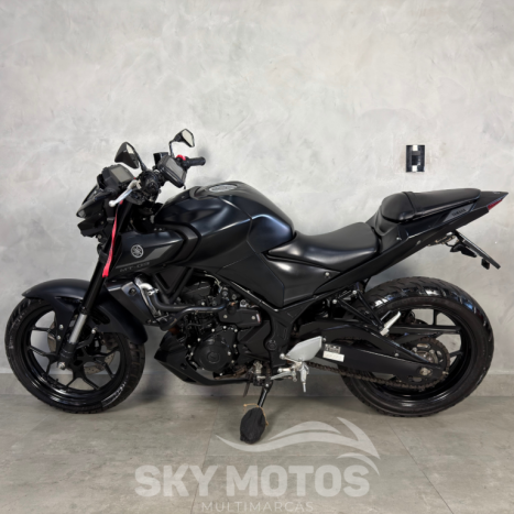 YAMAHA MT-03 300 ABS, Foto 11