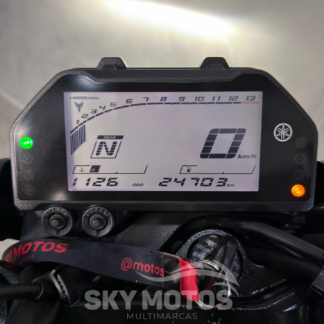 YAMAHA MT-03 300 ABS, Foto 20