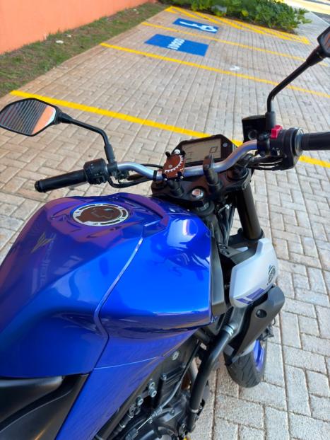 YAMAHA MT-03 300 ABS, Foto 7