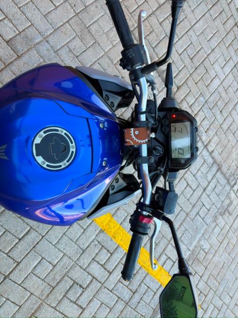 YAMAHA MT-03 300 ABS, Foto 10