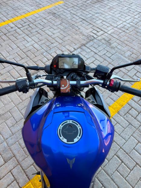 YAMAHA MT-03 300 ABS, Foto 13
