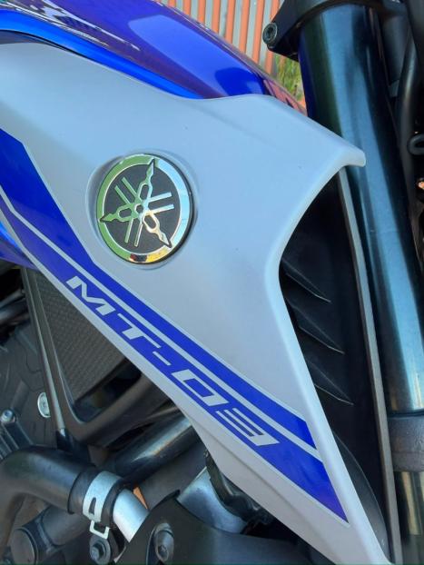 YAMAHA MT-03 300 ABS, Foto 14