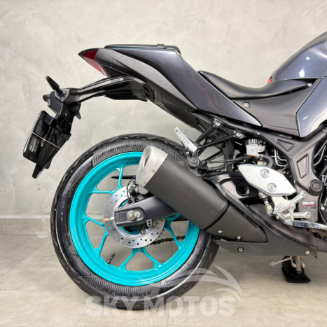 YAMAHA MT-03 300 ABS, Foto 2