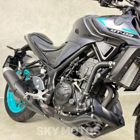 YAMAHA MT-03 300 ABS, Foto 5