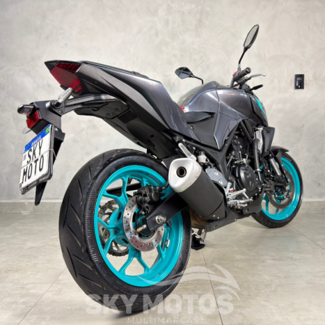 YAMAHA MT-03 300 ABS, Foto 7