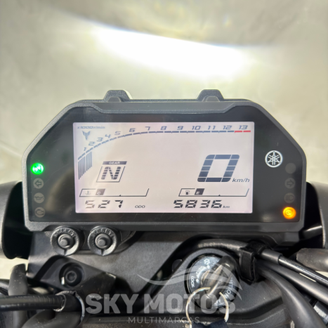 YAMAHA MT-03 300 ABS, Foto 20