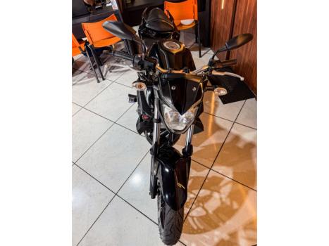 YAMAHA MT-03 300 ABS, Foto 4