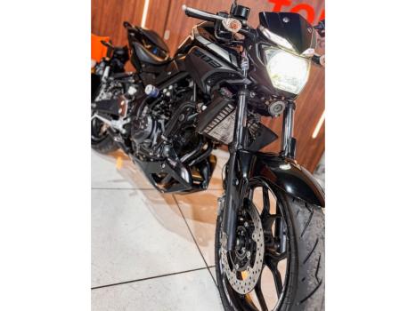 YAMAHA MT-03 300 ABS, Foto 6