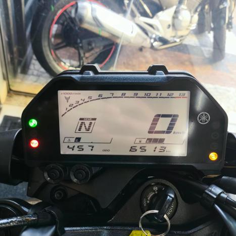 YAMAHA MT-03 300 ABS, Foto 5