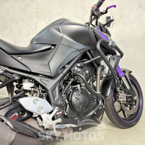 YAMAHA MT-03 300 ABS, Foto 8