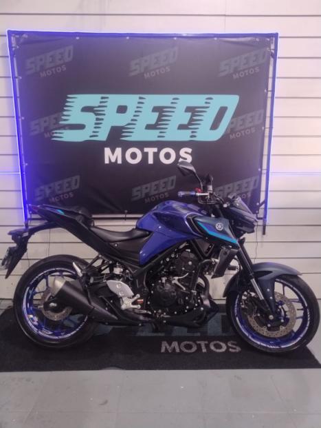 YAMAHA MT-03 300 ABS, Foto 1