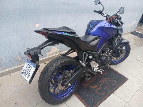 YAMAHA MT-03 300 ABS, Foto 4