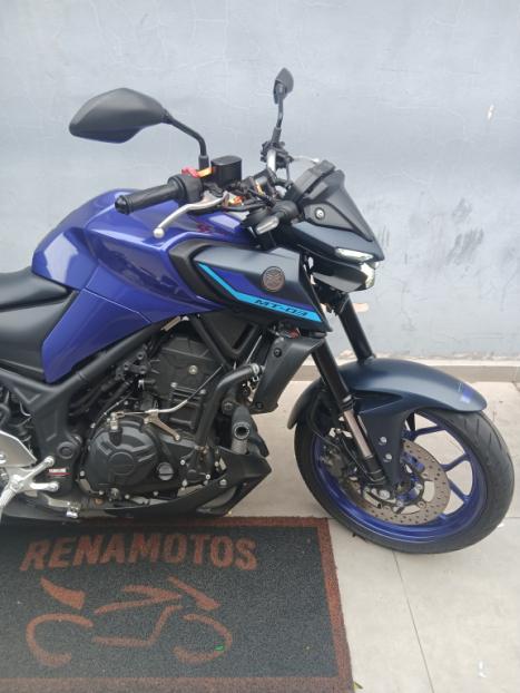 YAMAHA MT-03 300 ABS, Foto 9