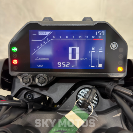 YAMAHA MT-03 300 ABS, Foto 20