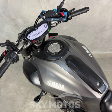 YAMAHA MT-07 700 , Foto 6