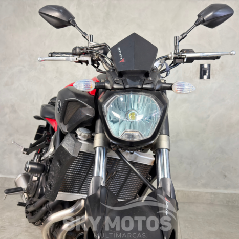 YAMAHA MT-07 700 , Foto 6