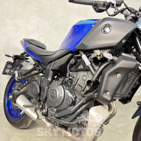 YAMAHA MT-07 700 , Foto 5
