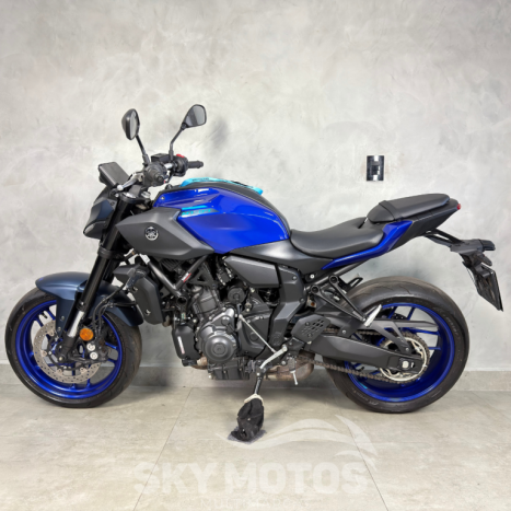YAMAHA MT-07 700 , Foto 6
