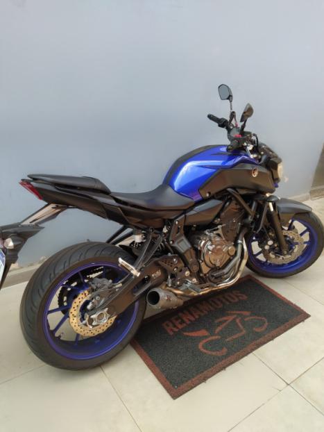 YAMAHA MT-07 700 ABS, Foto 9