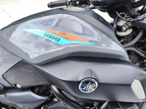 YAMAHA MT-07 700 ABS, Foto 10