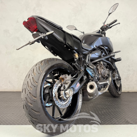 YAMAHA MT-07 700 ABS, Foto 7